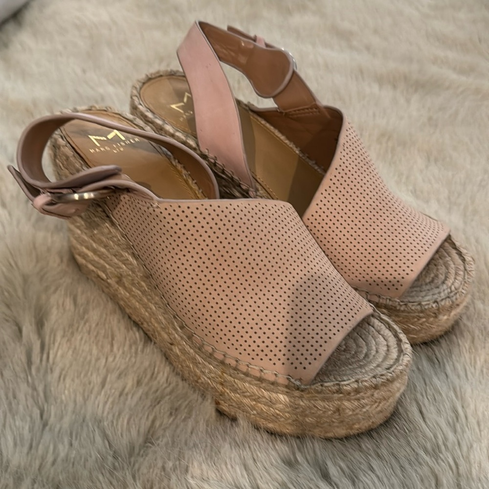 Marc Fisher wedge